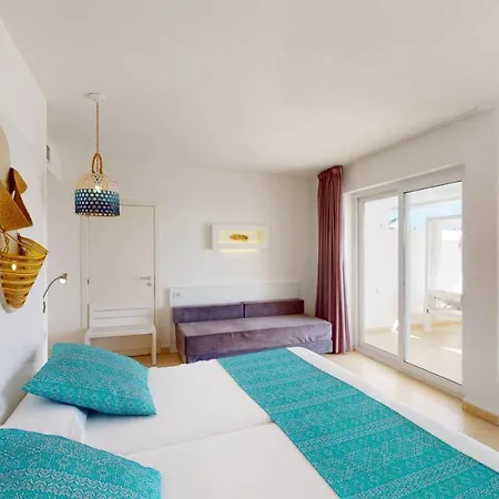 Tropic Garden Apart Otel Santa Eularia des Riu