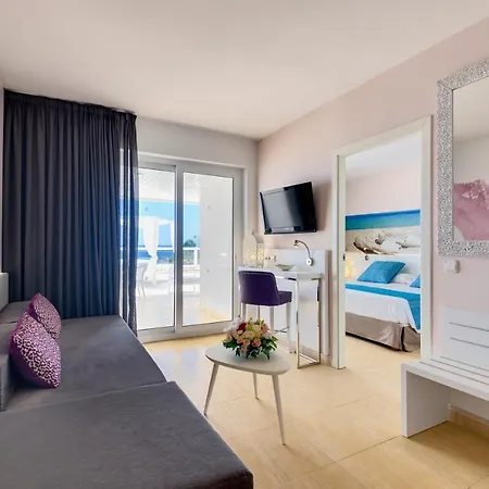 Apart Otel Tropic Garden 4*