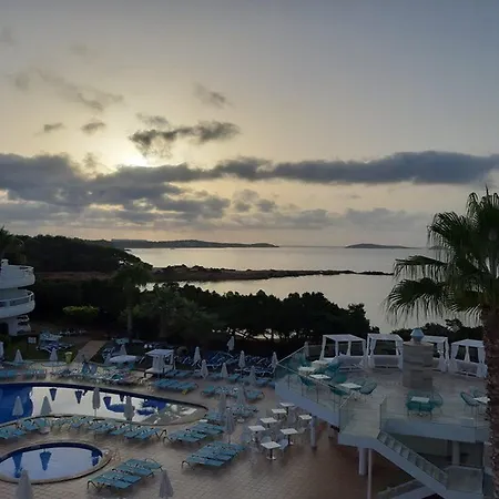 Apart Otel Tropic Garden Santa Eularia des Riu