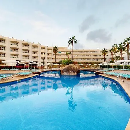 Apart Otel Tropic Garden Santa Eularia des Riu