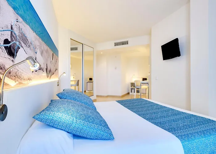 アパルトテル トロピック ガーデン アパートホテル 4*