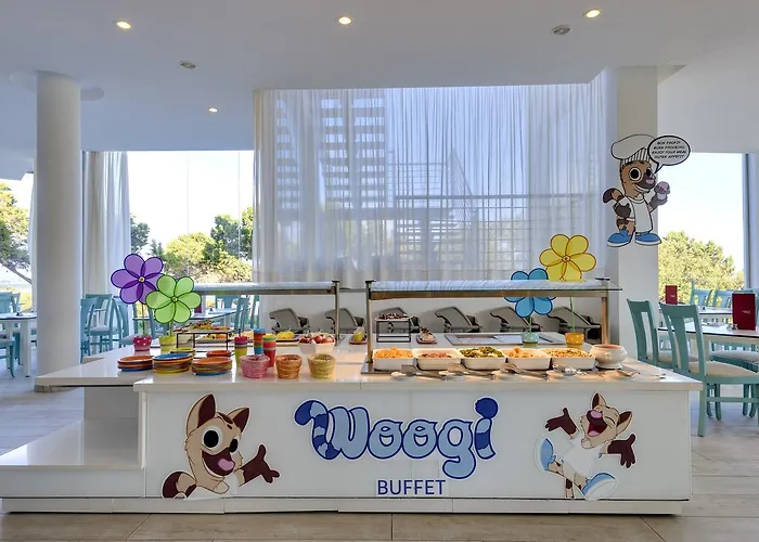 アパートホテル アパルトテル トロピック ガーデン サンタ・エウラリア・デス・リウ