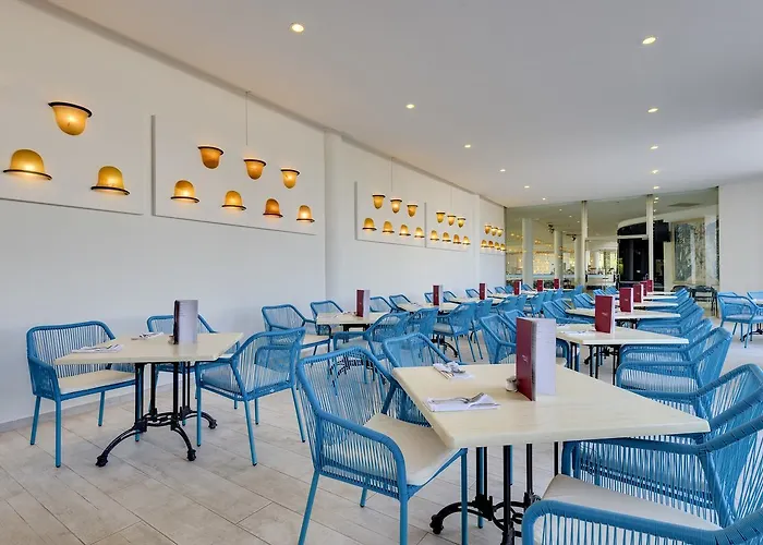 アパルトテル トロピック ガーデン サンタ・エウラリア・デス・リウ