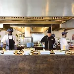 Tropic Garden 아파트호텔 4*