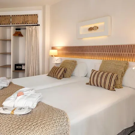Aparthotel Tropic Garden Santa Eularia des Riu