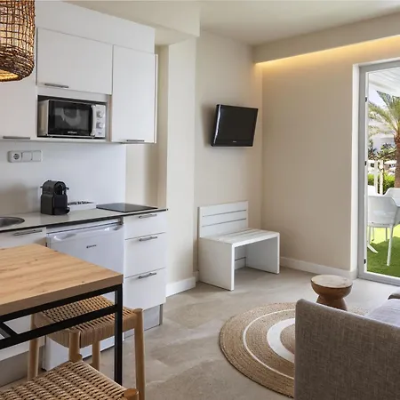 Aparthotel Tropic Garden Santa Eularia des Riu