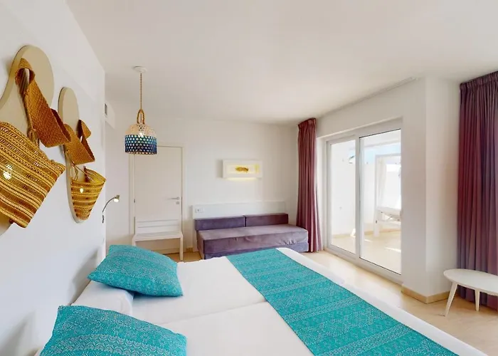 Tropic Garden Appart hôtel Santa Eulària des Riu