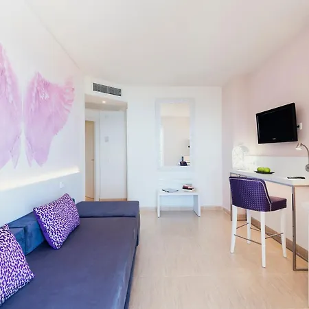 Apartahotel Tropic Garden Santa Eulalia del Río